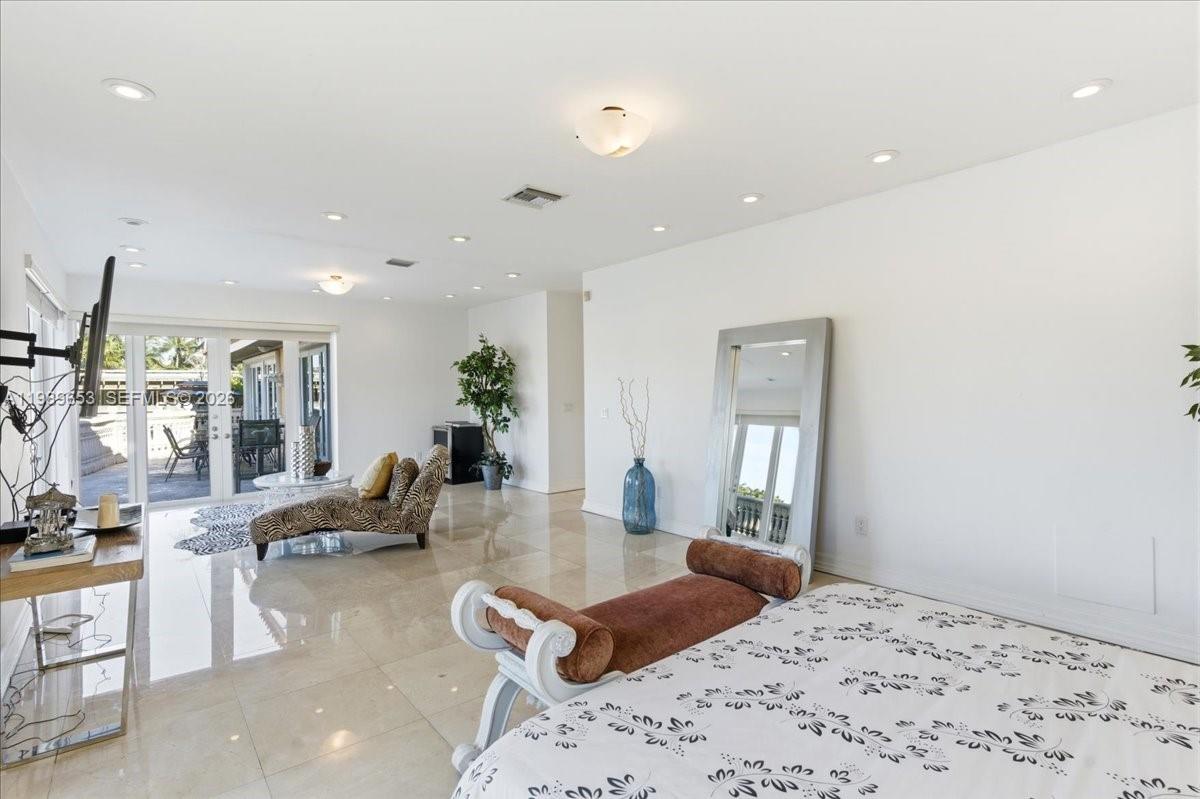 1249 Biscaya Dr, Surfside FL 33154
