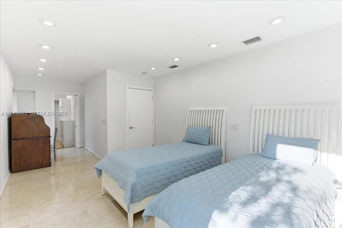 1249 Biscaya Dr, Surfside FL 33154