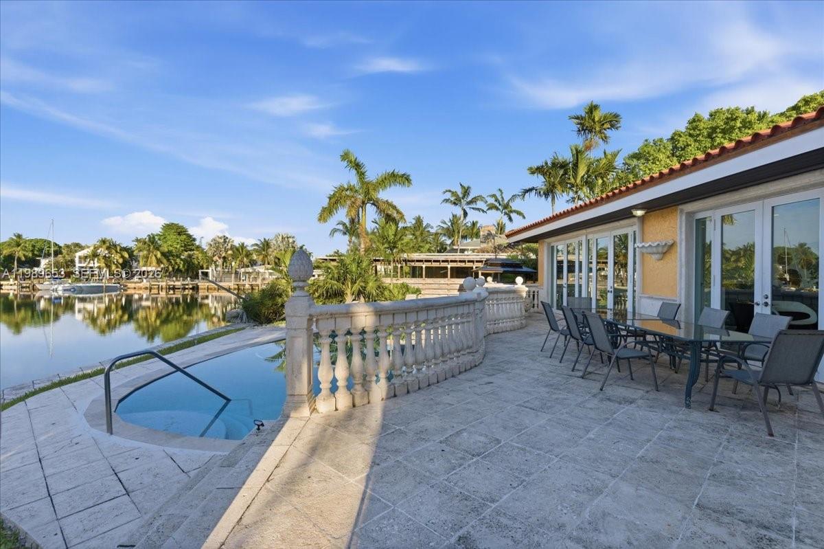 1249 Biscaya Dr, Surfside FL 33154