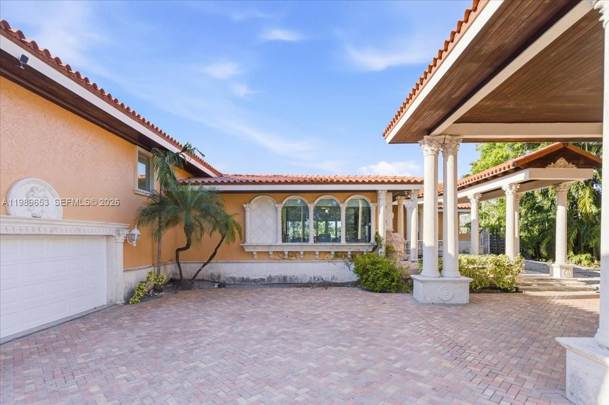 1249 Biscaya Dr, Surfside FL 33154