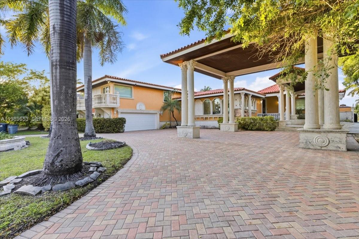 1249 Biscaya Dr, Surfside FL 33154