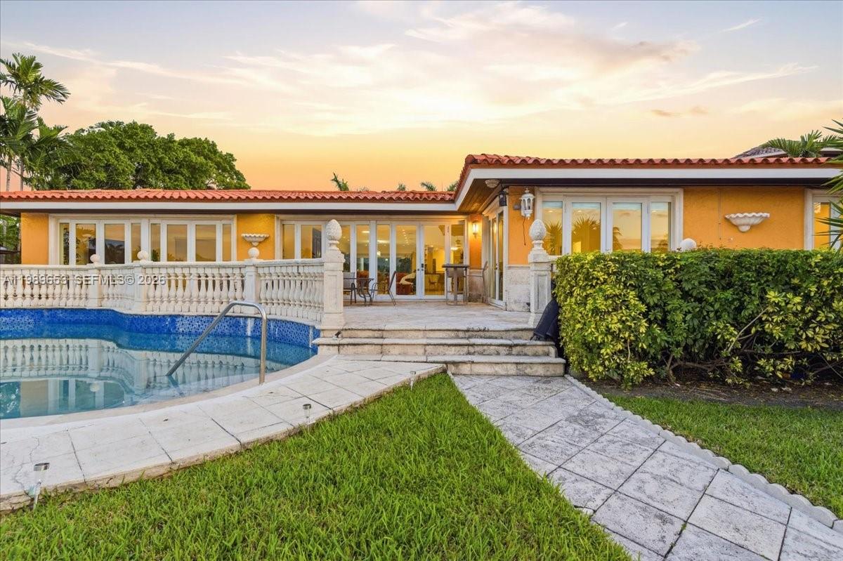 1249 Biscaya Dr, Surfside FL 33154