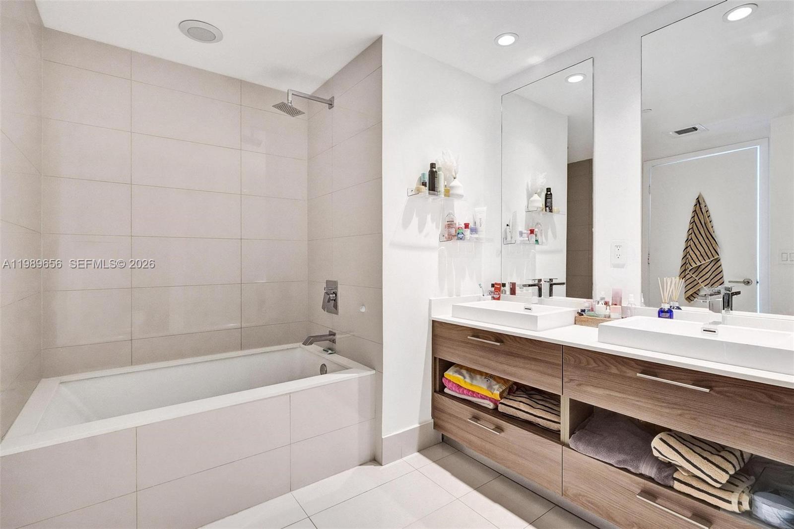 1300 S Miami Ave #2503, Miami FL 33130