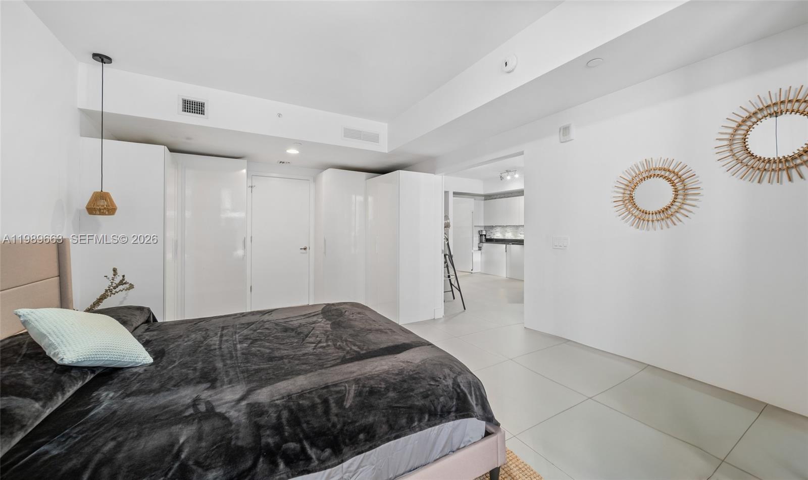 1010 Brickell Ave #2008, Miami FL 33131
