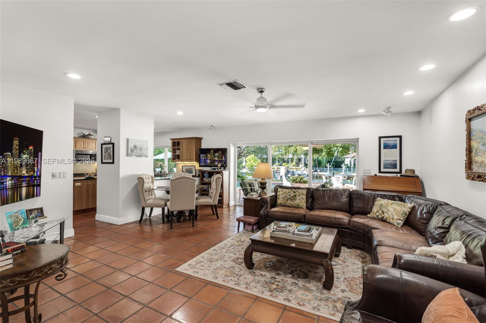 221 Knollwood Dr, Key Biscayne FL 33149