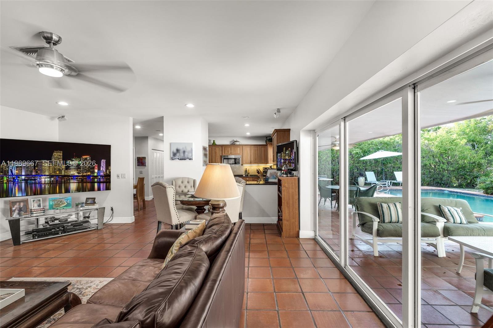 221 Knollwood Dr, Key Biscayne FL 33149