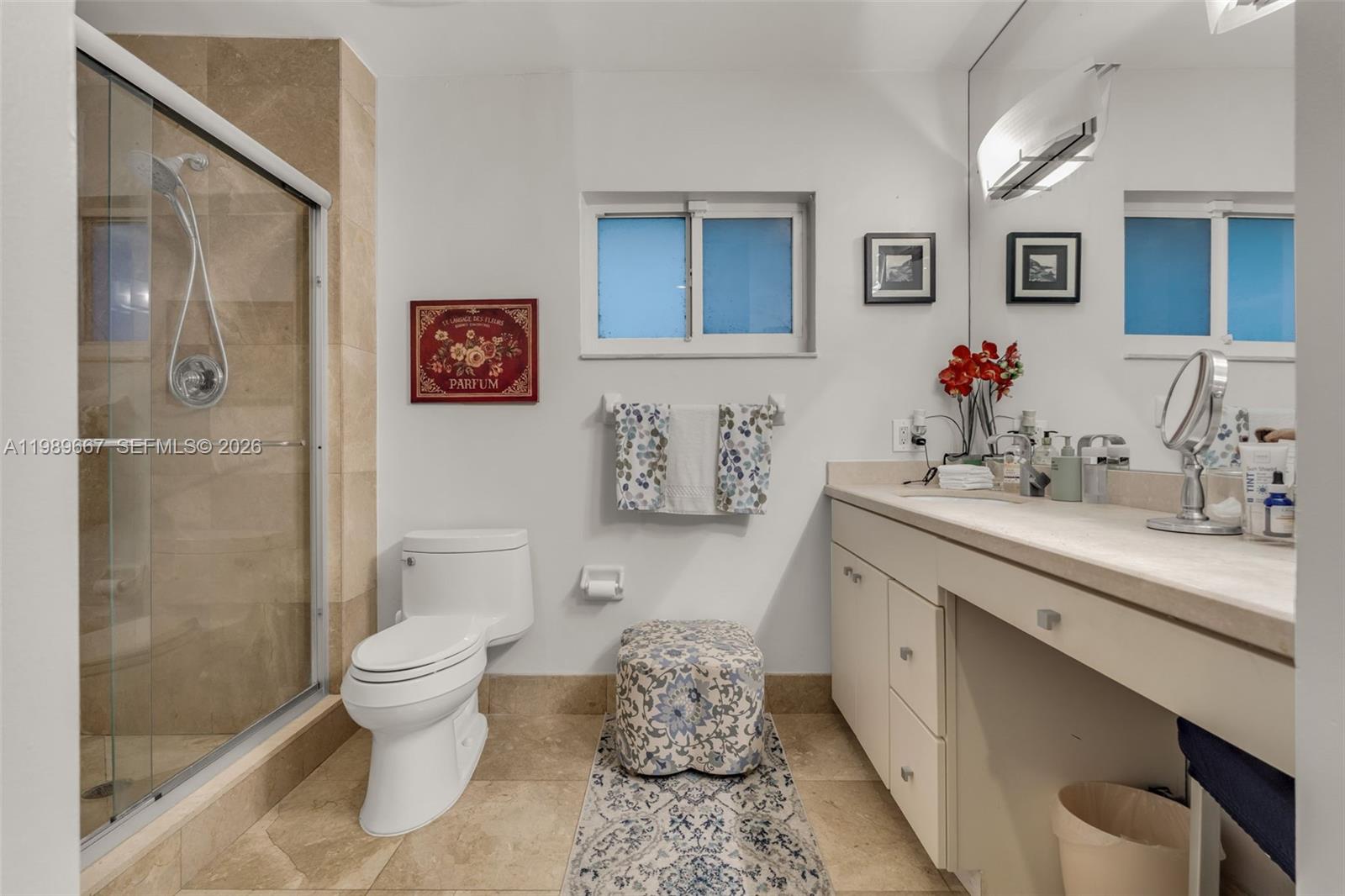 221 Knollwood Dr, Key Biscayne FL 33149