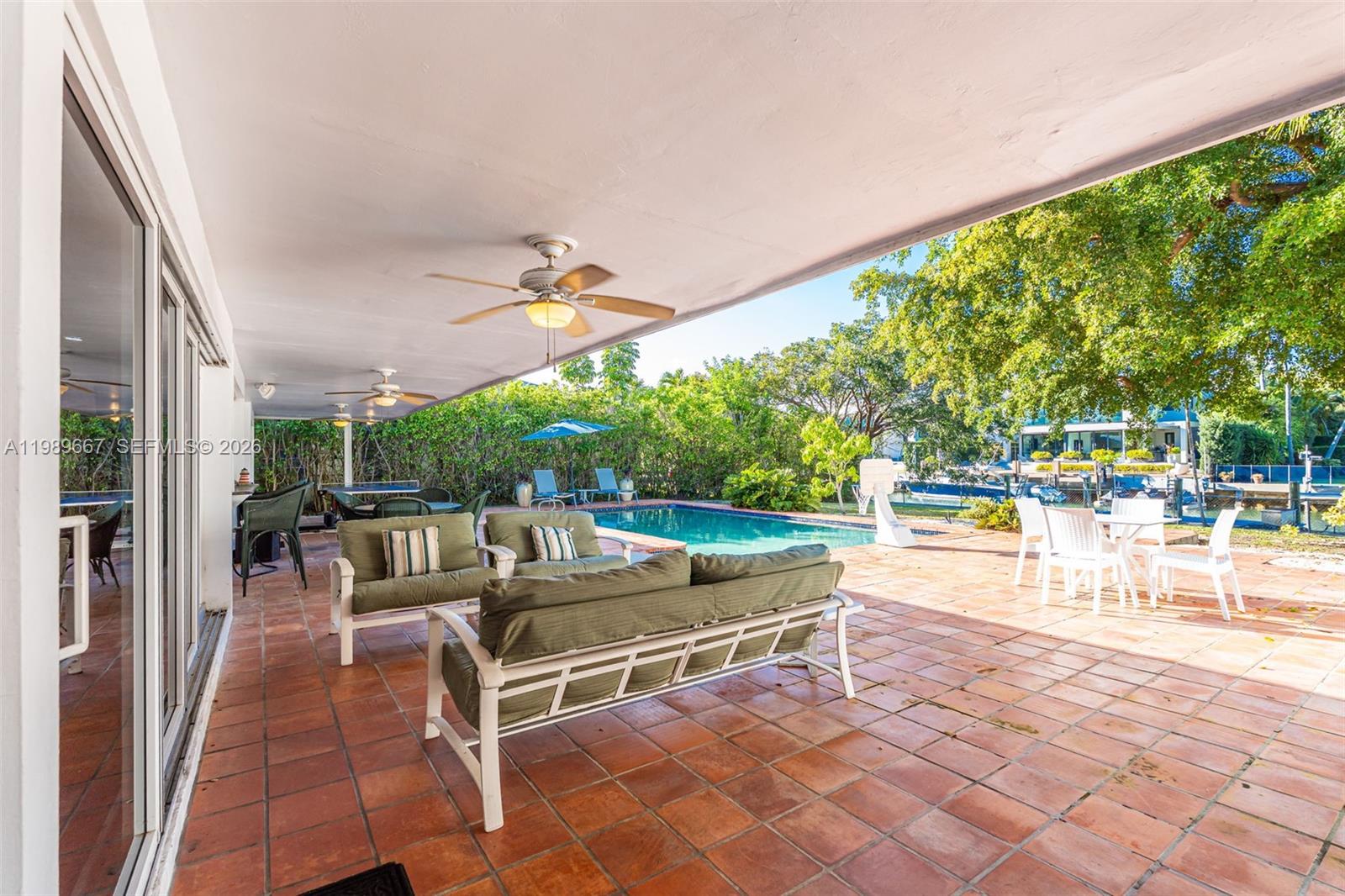 221 Knollwood Dr, Key Biscayne FL 33149