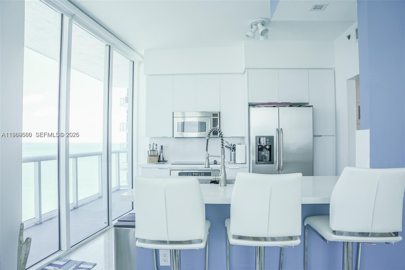 6515 Collins Ave #1709, Miami Beach FL 33141