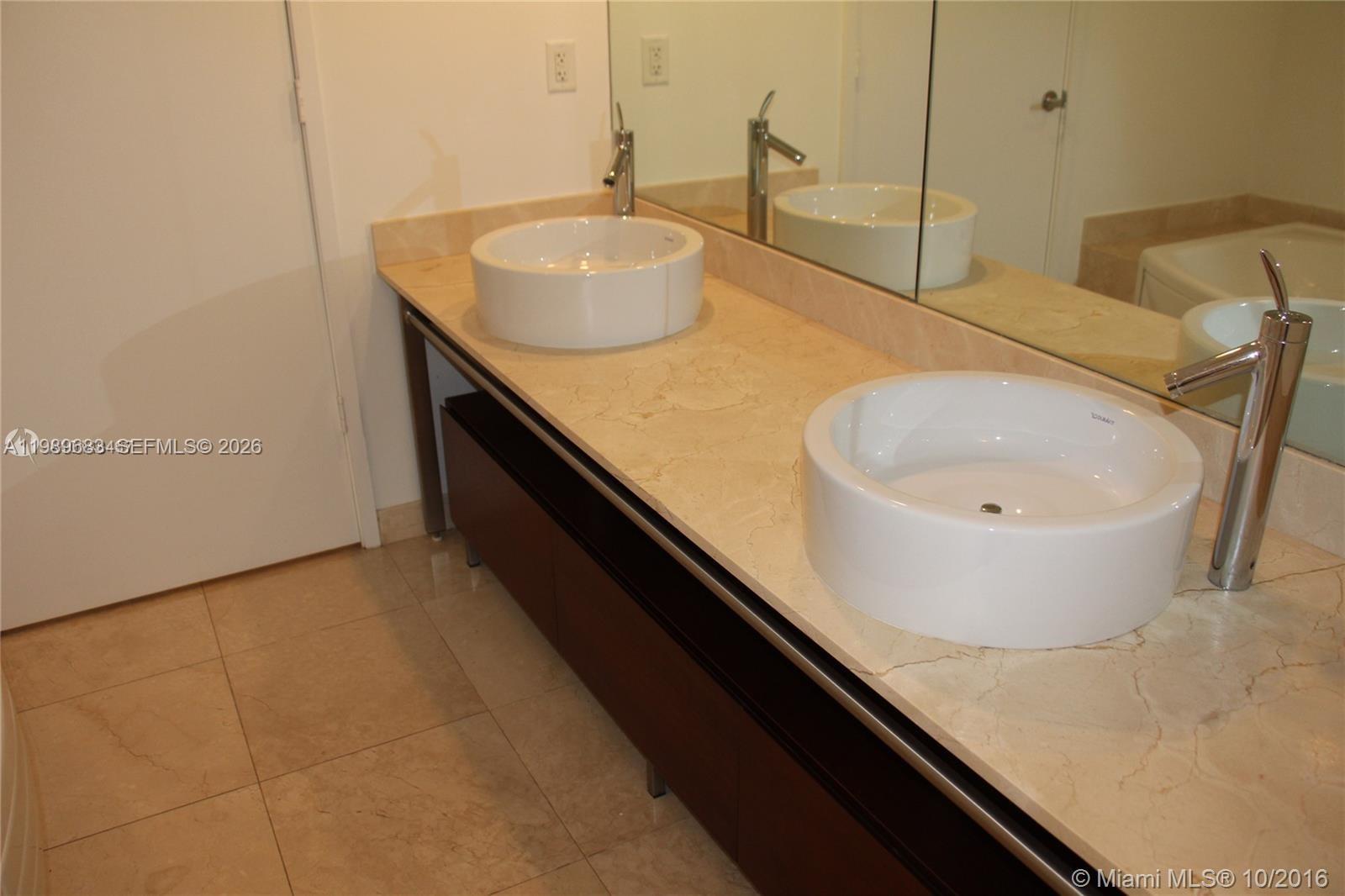 16275 COLLINS AV #2303, Sunny Isles Beach FL 33160