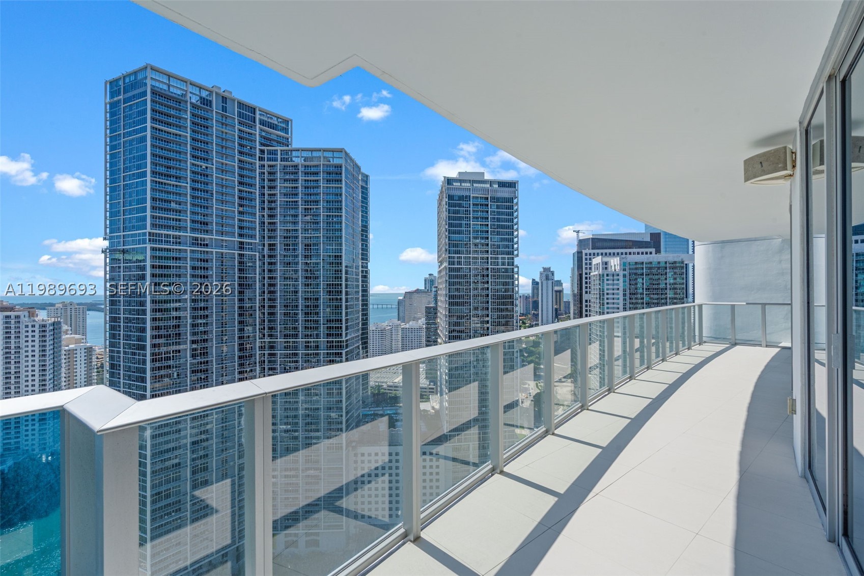 200 Biscayne Boulevard Way #3707, Miami FL 33131
