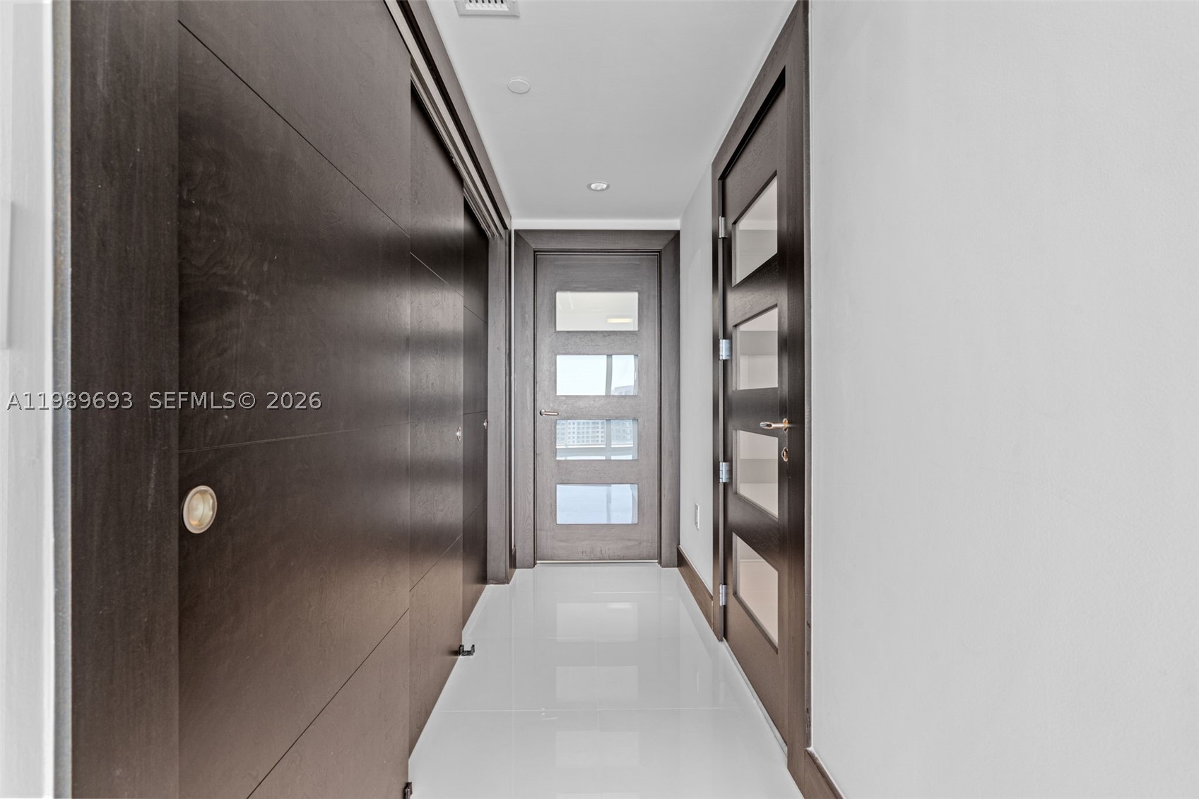 200 Biscayne Boulevard Way #3707, Miami FL 33131