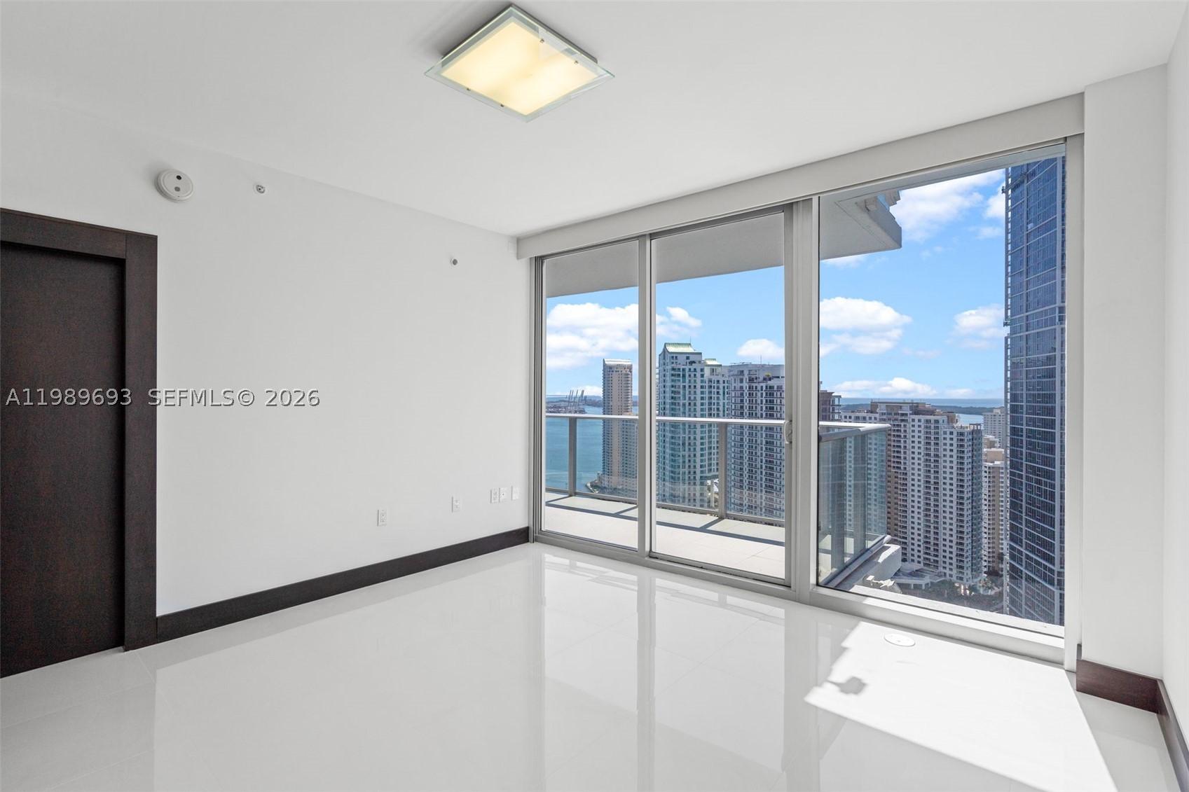 200 Biscayne Boulevard Way #3707, Miami FL 33131