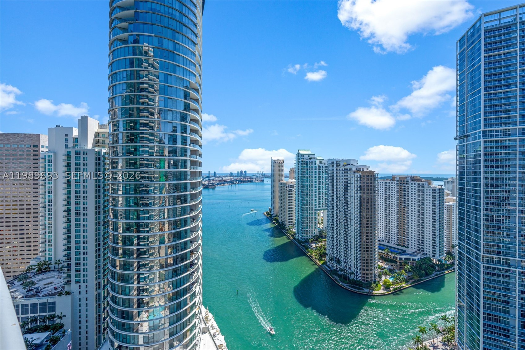 200 Biscayne Boulevard Way #3707, Miami FL 33131