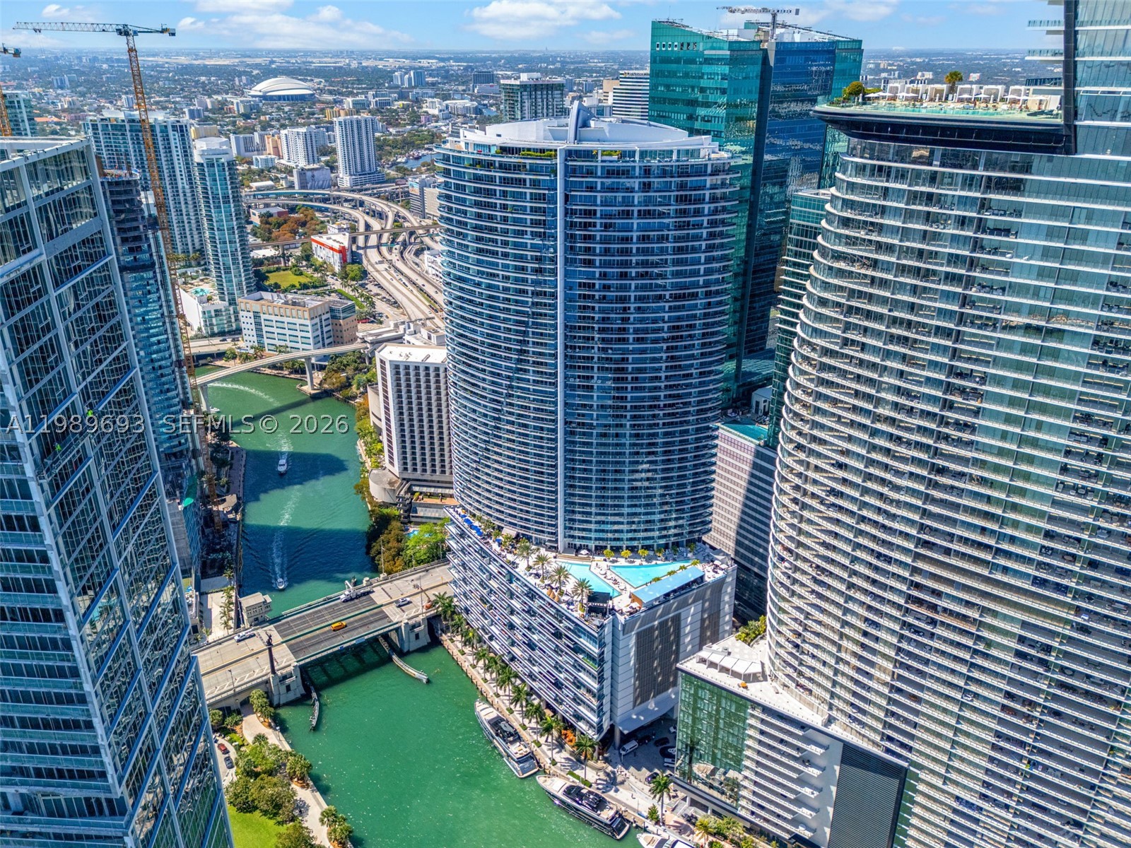 200 Biscayne Boulevard Way #3707, Miami FL 33131