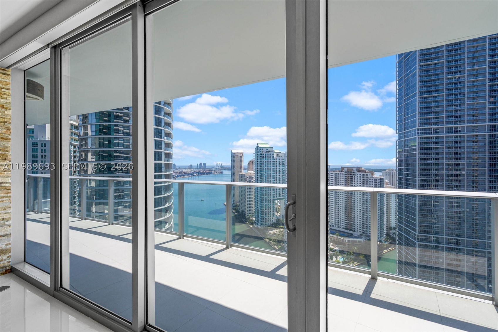 200 Biscayne Boulevard Way #3707, Miami FL 33131