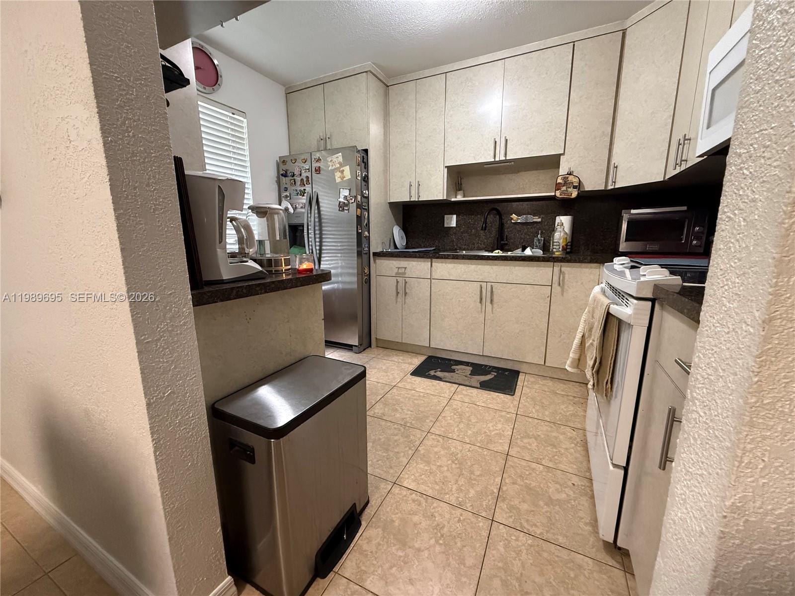 2381 SW 70th Ave #49, Davie FL 33317