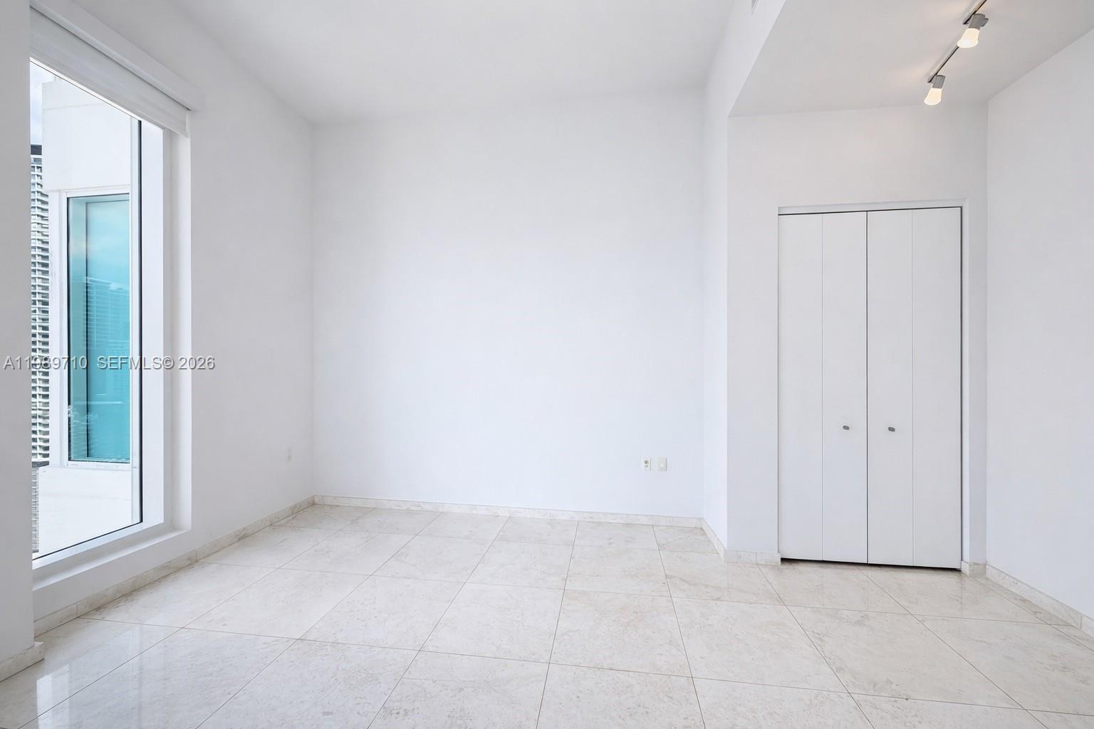 900 Brickell Key Blvd #2505, Miami FL 33131