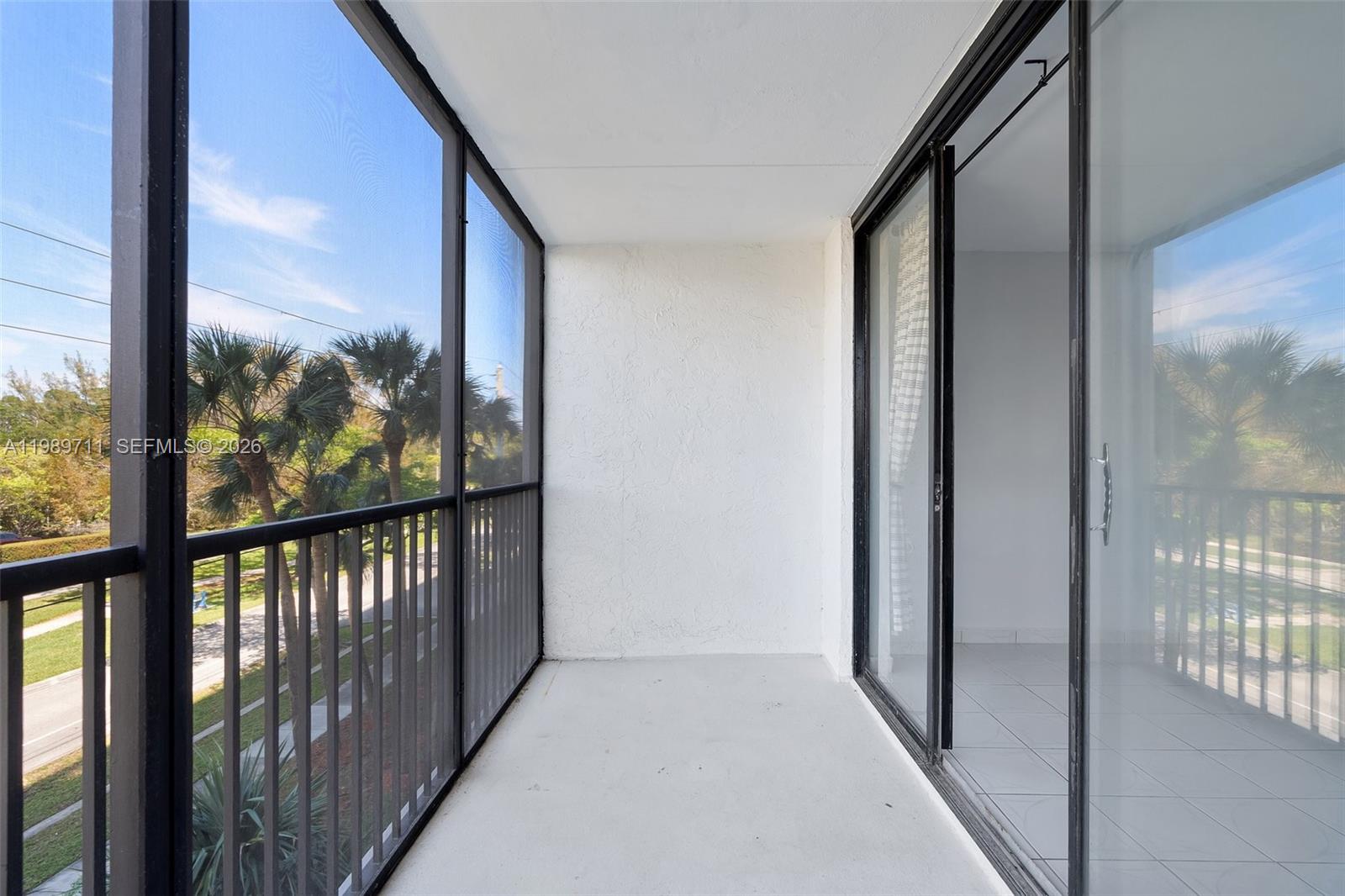 2500 NE 135th St Unit#B206, North Miami FL 33181