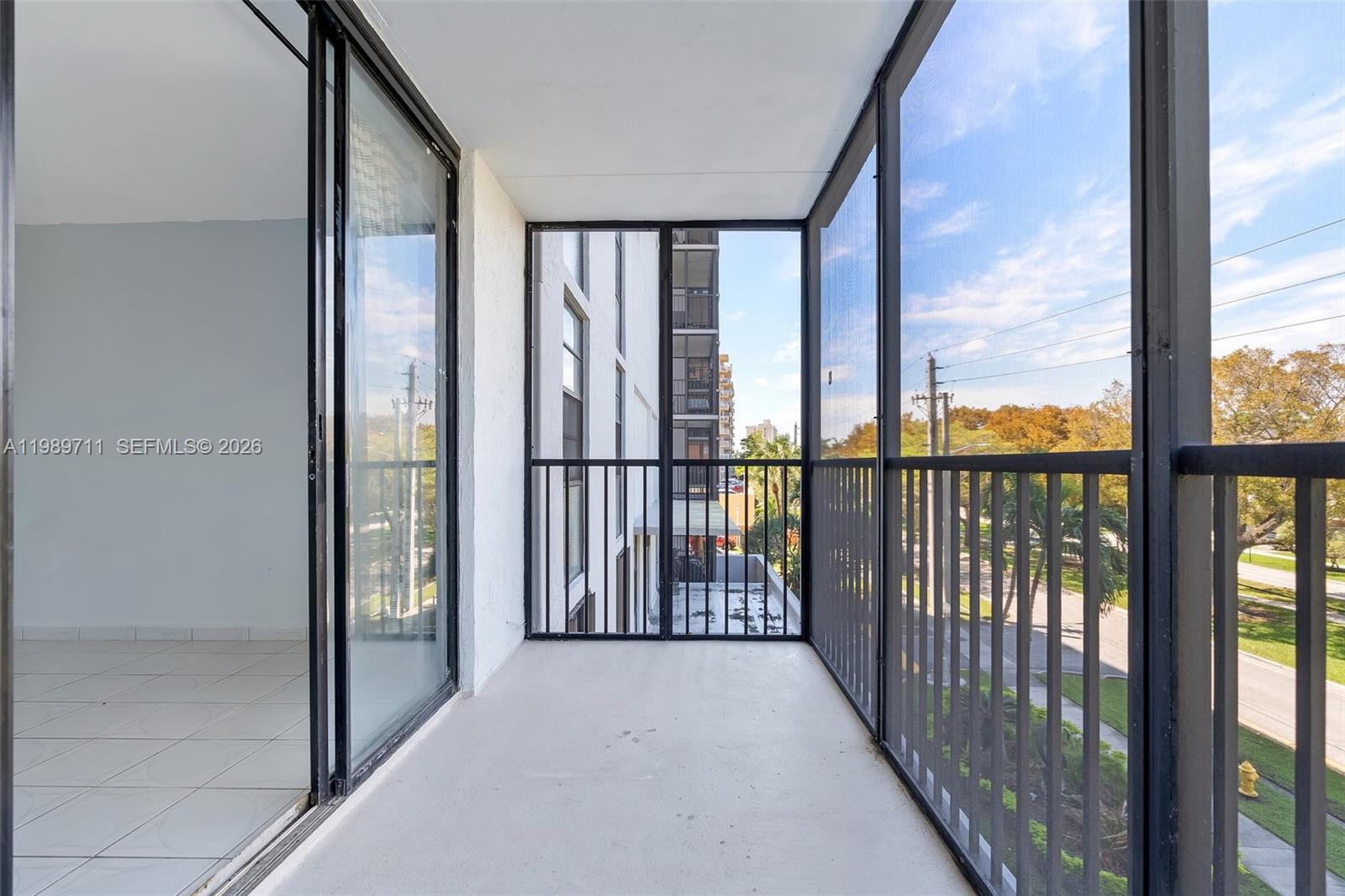 2500 NE 135th St Unit#B206, North Miami FL 33181