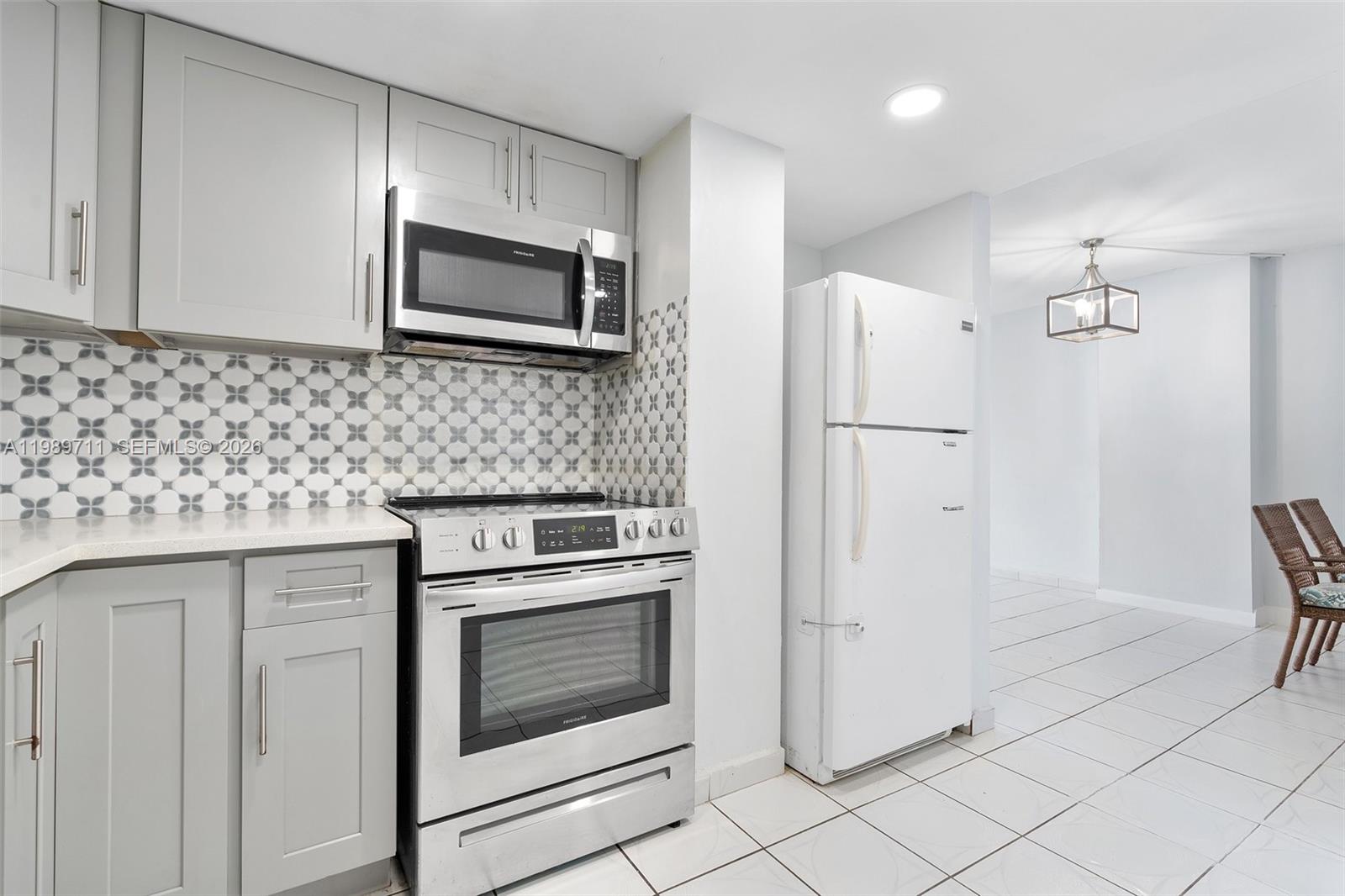 2500 NE 135th St Unit#B206, North Miami FL 33181