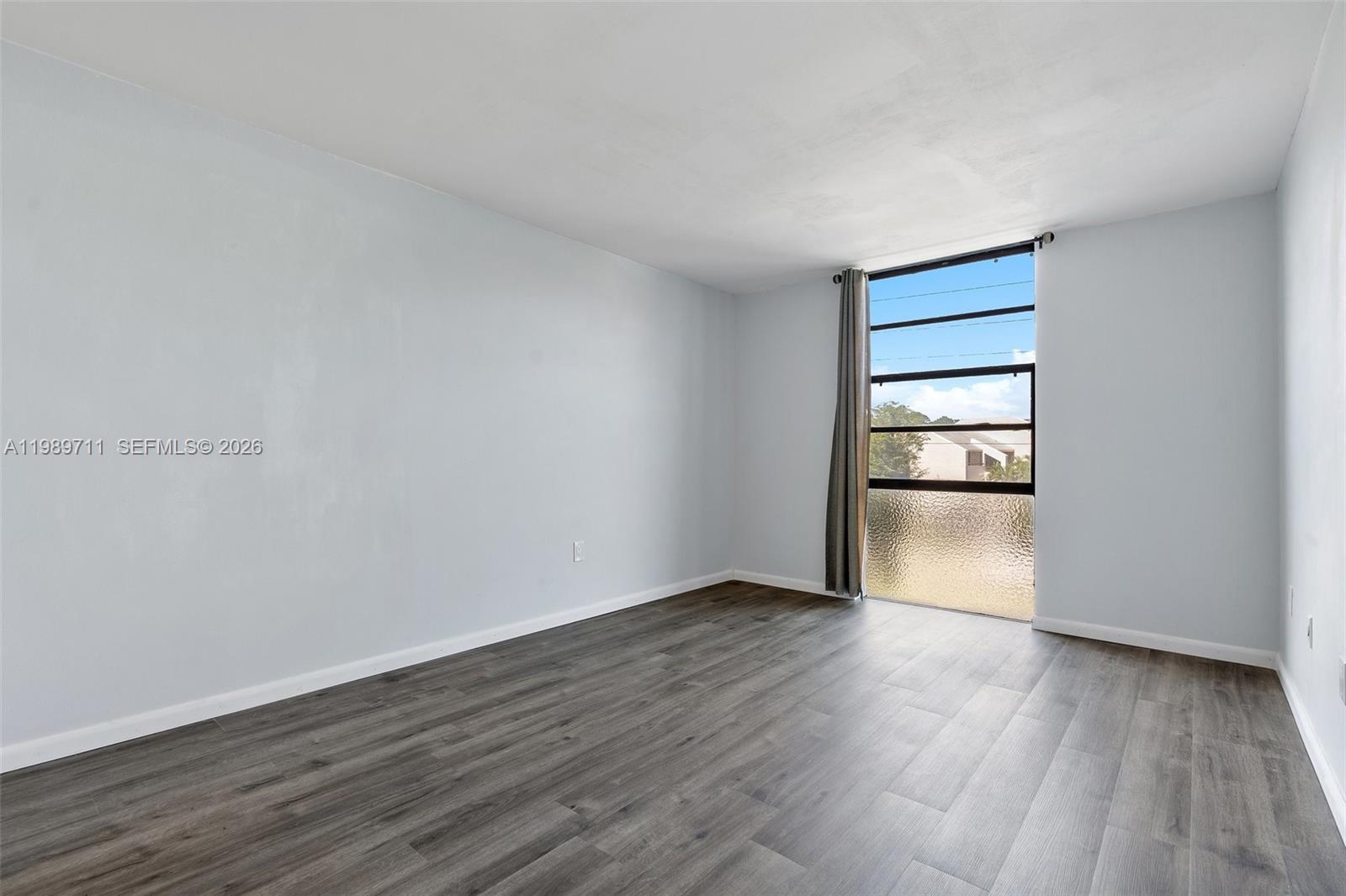 2500 NE 135th St Unit#B206, North Miami FL 33181