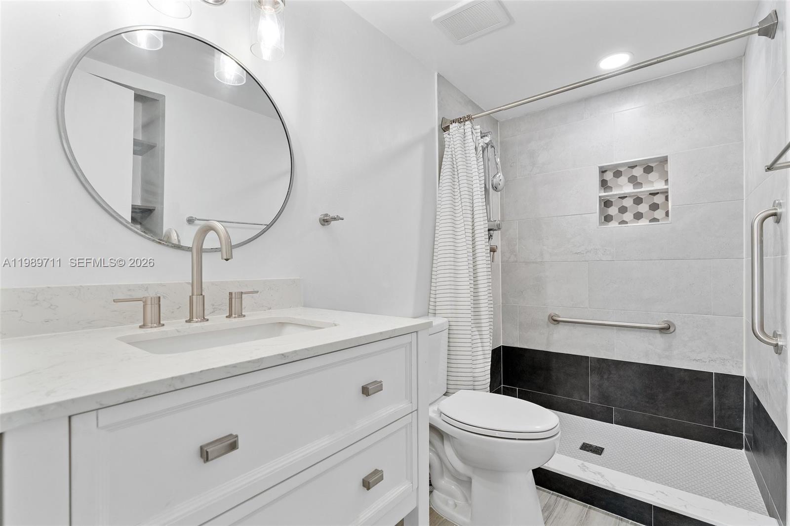 2500 NE 135th St Unit#B206, North Miami FL 33181
