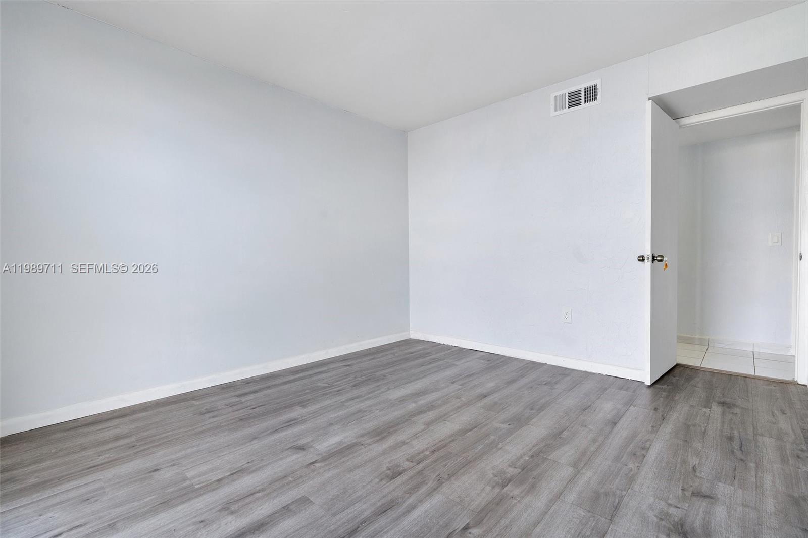2500 NE 135th St Unit#B206, North Miami FL 33181