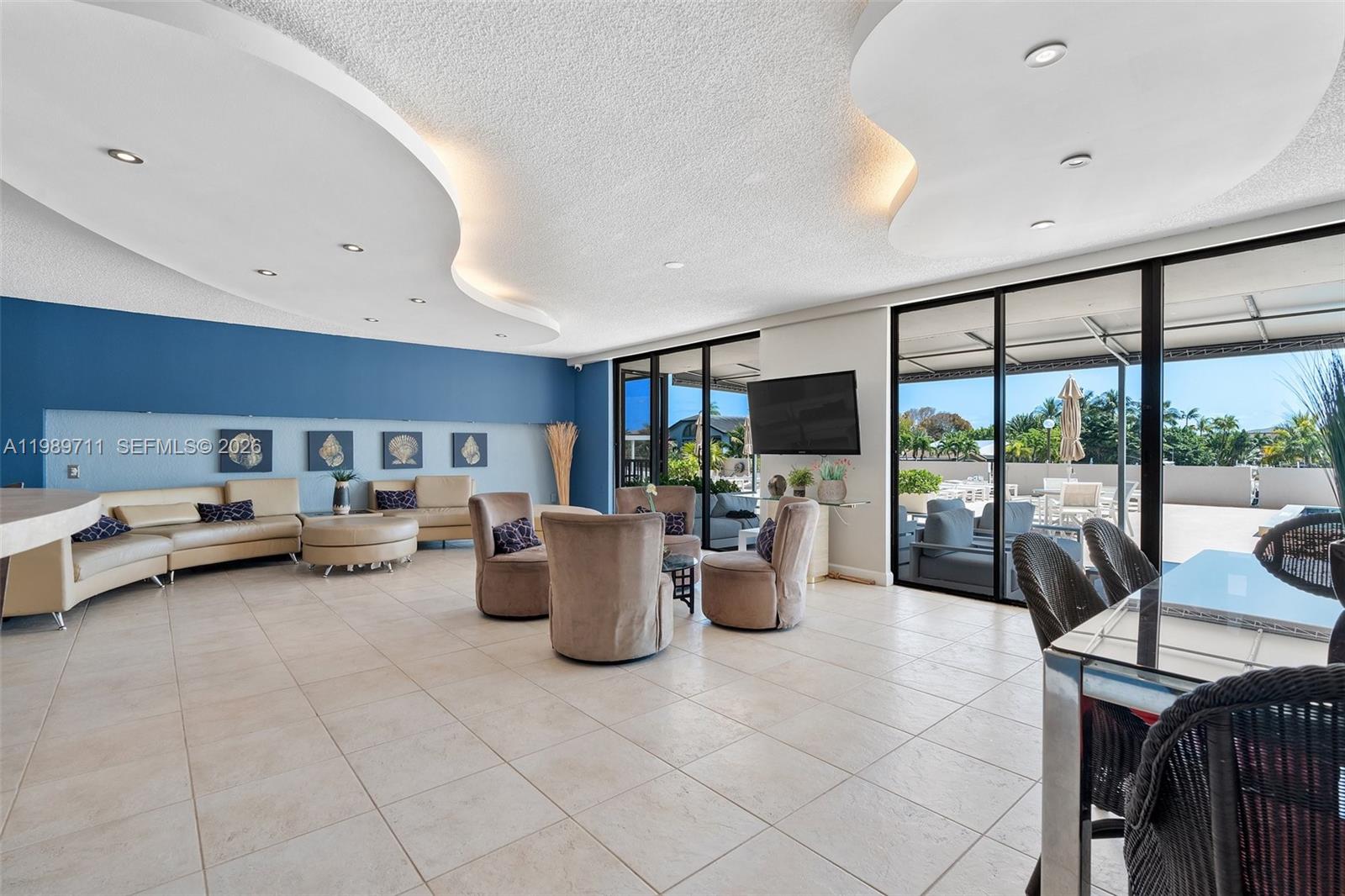 2500 NE 135th St Unit#B206, North Miami FL 33181