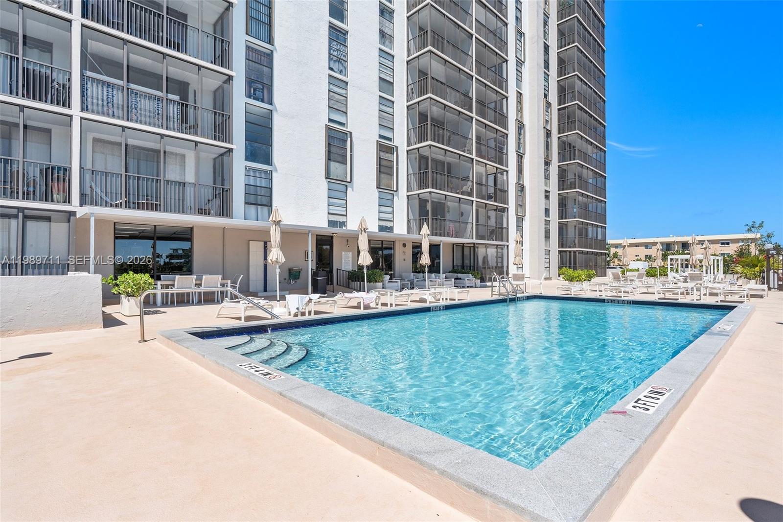2500 NE 135th St Unit#B206, North Miami FL 33181