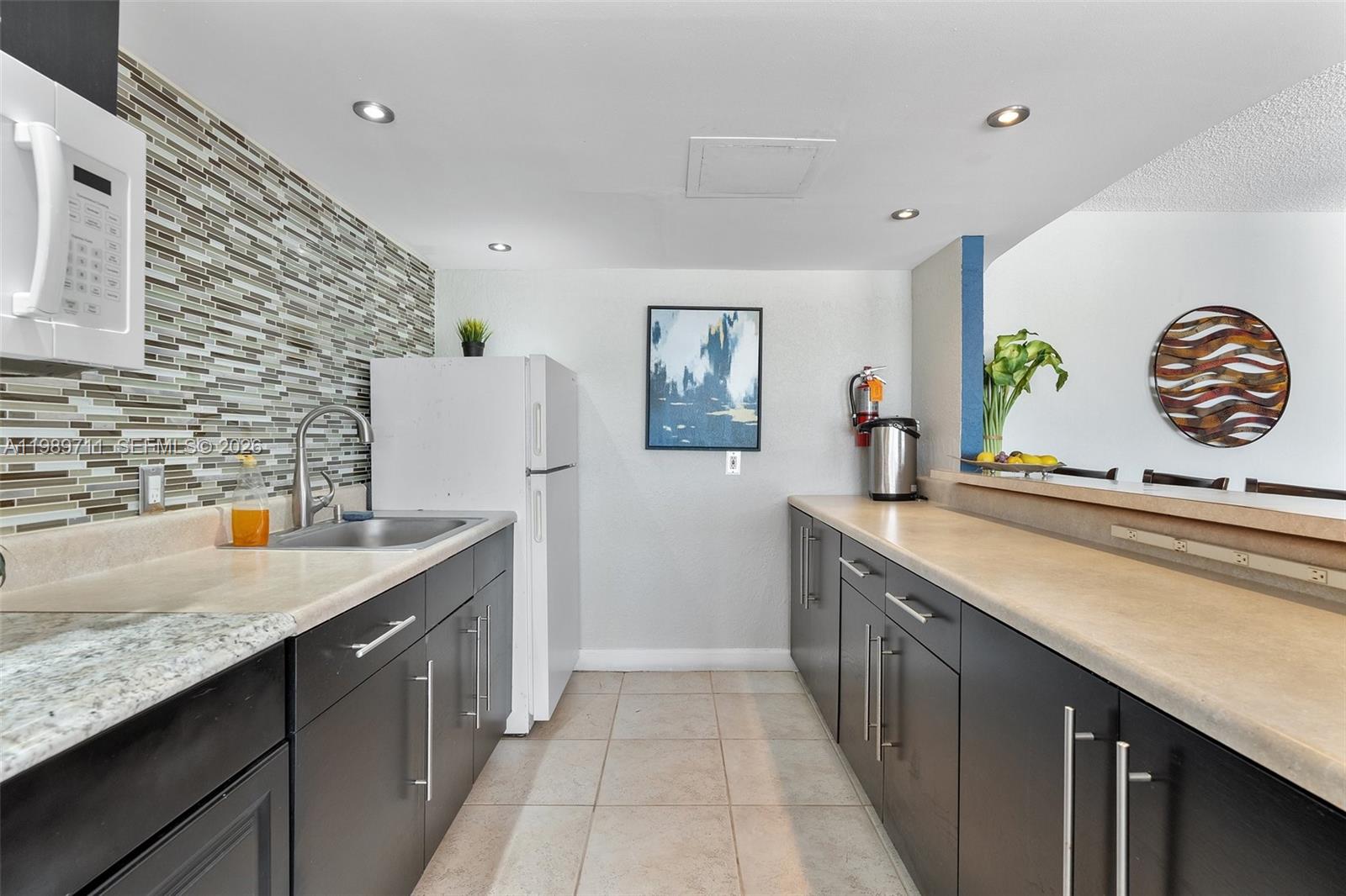 2500 NE 135th St Unit#B206, North Miami FL 33181