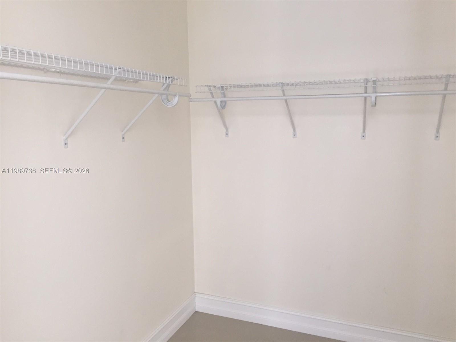 475 Brickell Ave #5111, Miami FL 33131