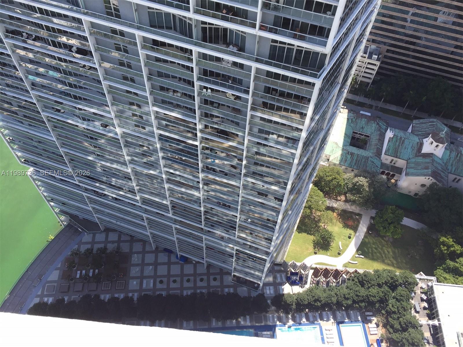 475 Brickell Ave #5111, Miami FL 33131