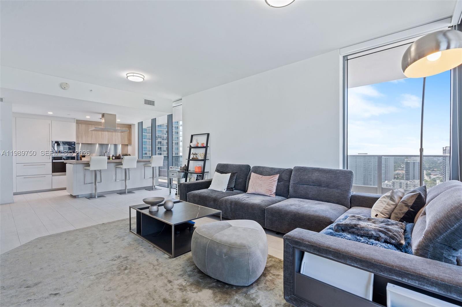 1000 Brickell Plz #2812, Miami FL 33131