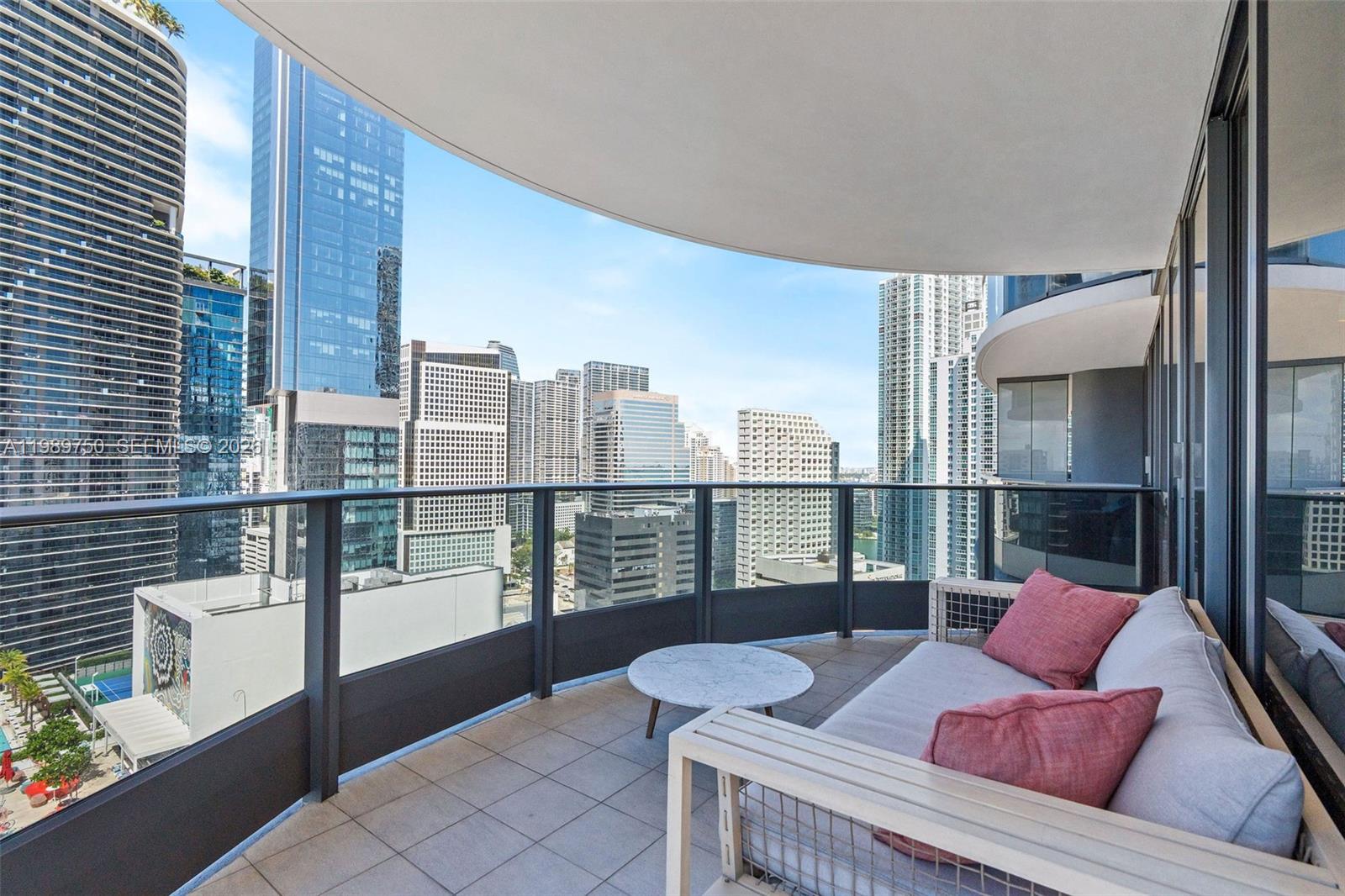1000 Brickell Plz #2812, Miami FL 33131