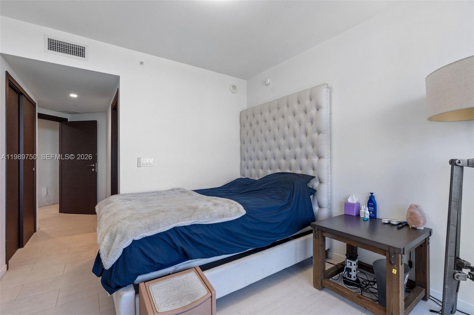1000 Brickell Plz #2812, Miami FL 33131