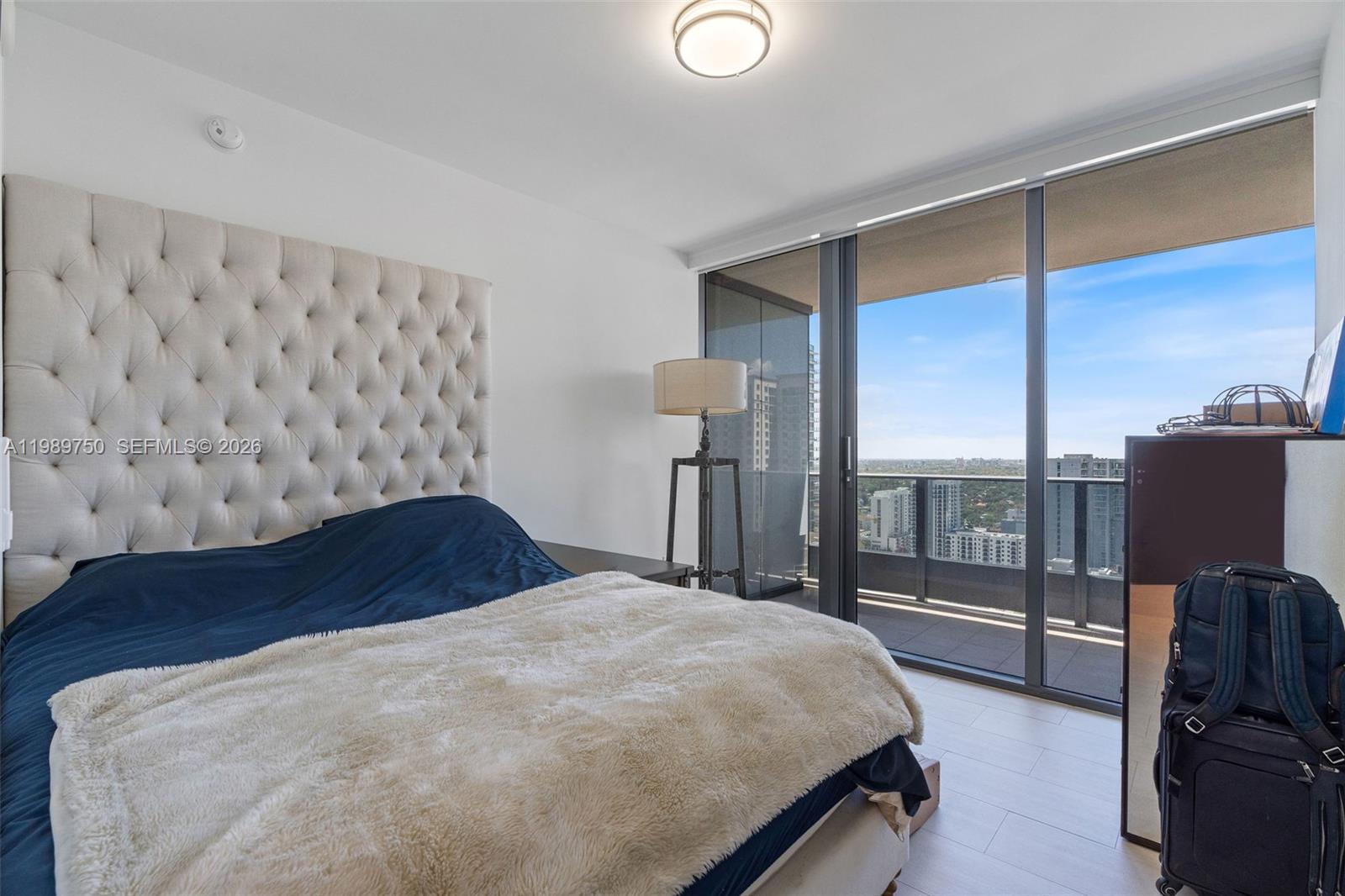 1000 Brickell Plz #2812, Miami FL 33131