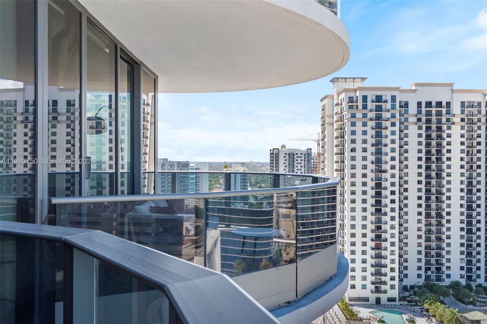 1000 Brickell Plz #2812, Miami FL 33131