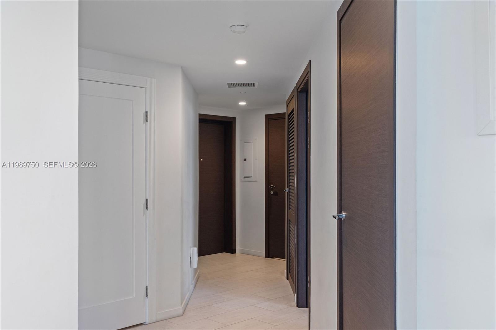 1000 Brickell Plz #2812, Miami FL 33131