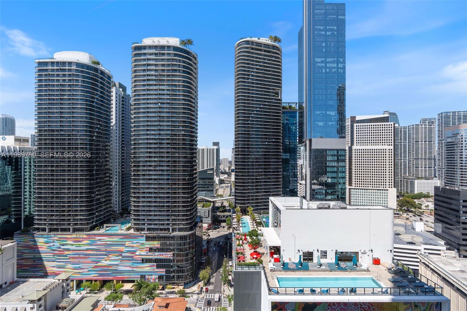 1000 Brickell Plz #2812, Miami FL 33131