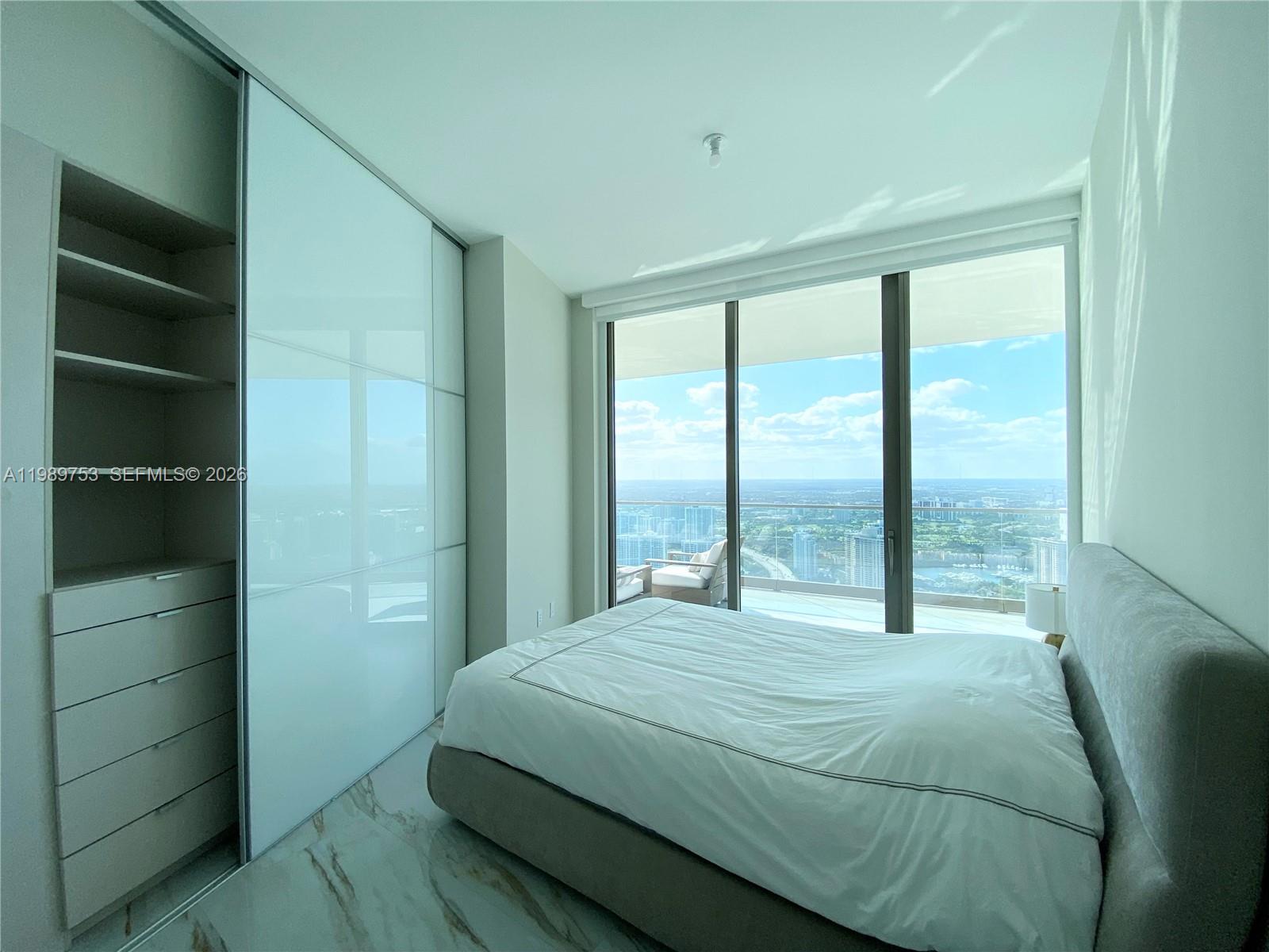18975 Collins Ave #5105, Sunny Isles Beach FL 33160