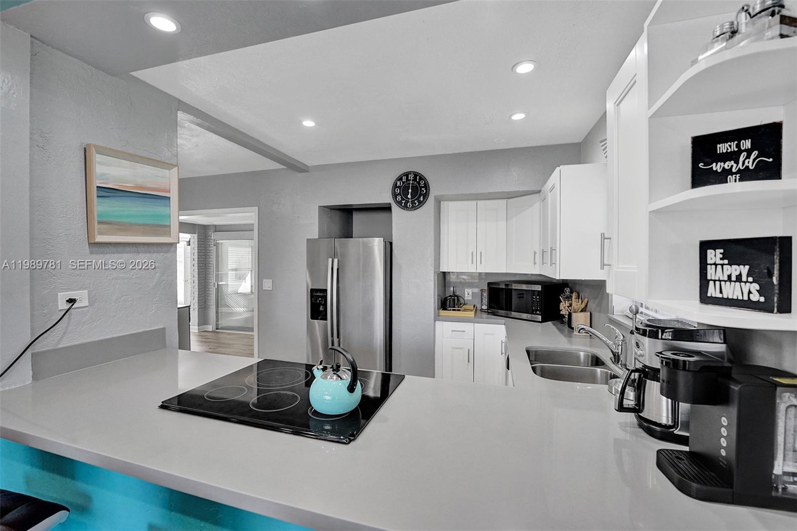 529 NW 8th St, Dania Beach FL 33004