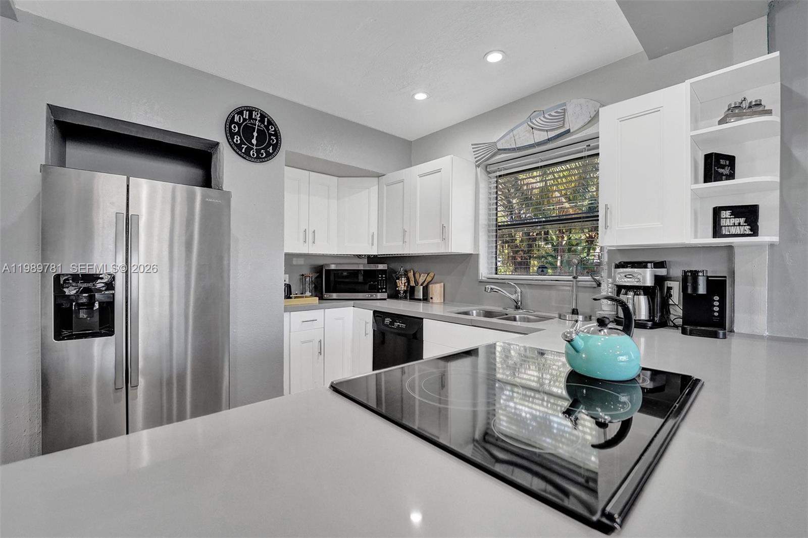 529 NW 8th St, Dania Beach FL 33004