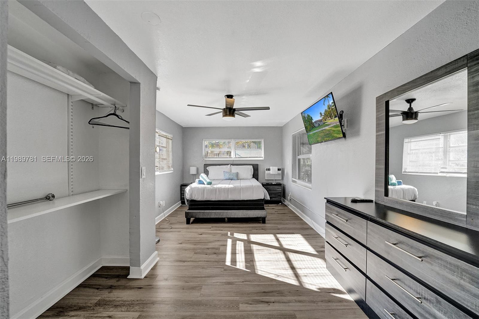 529 NW 8th St, Dania Beach FL 33004