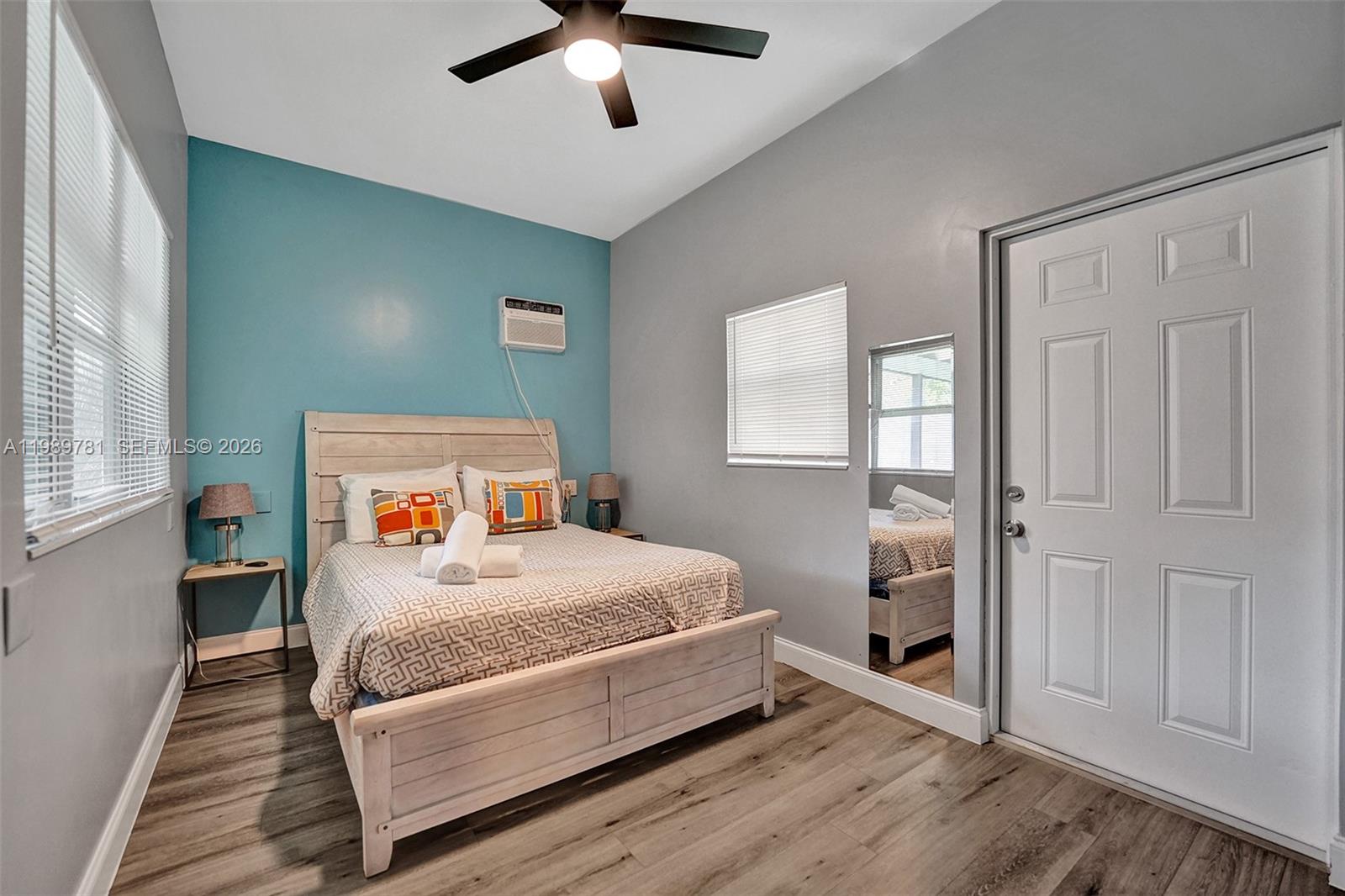 529 NW 8th St, Dania Beach FL 33004