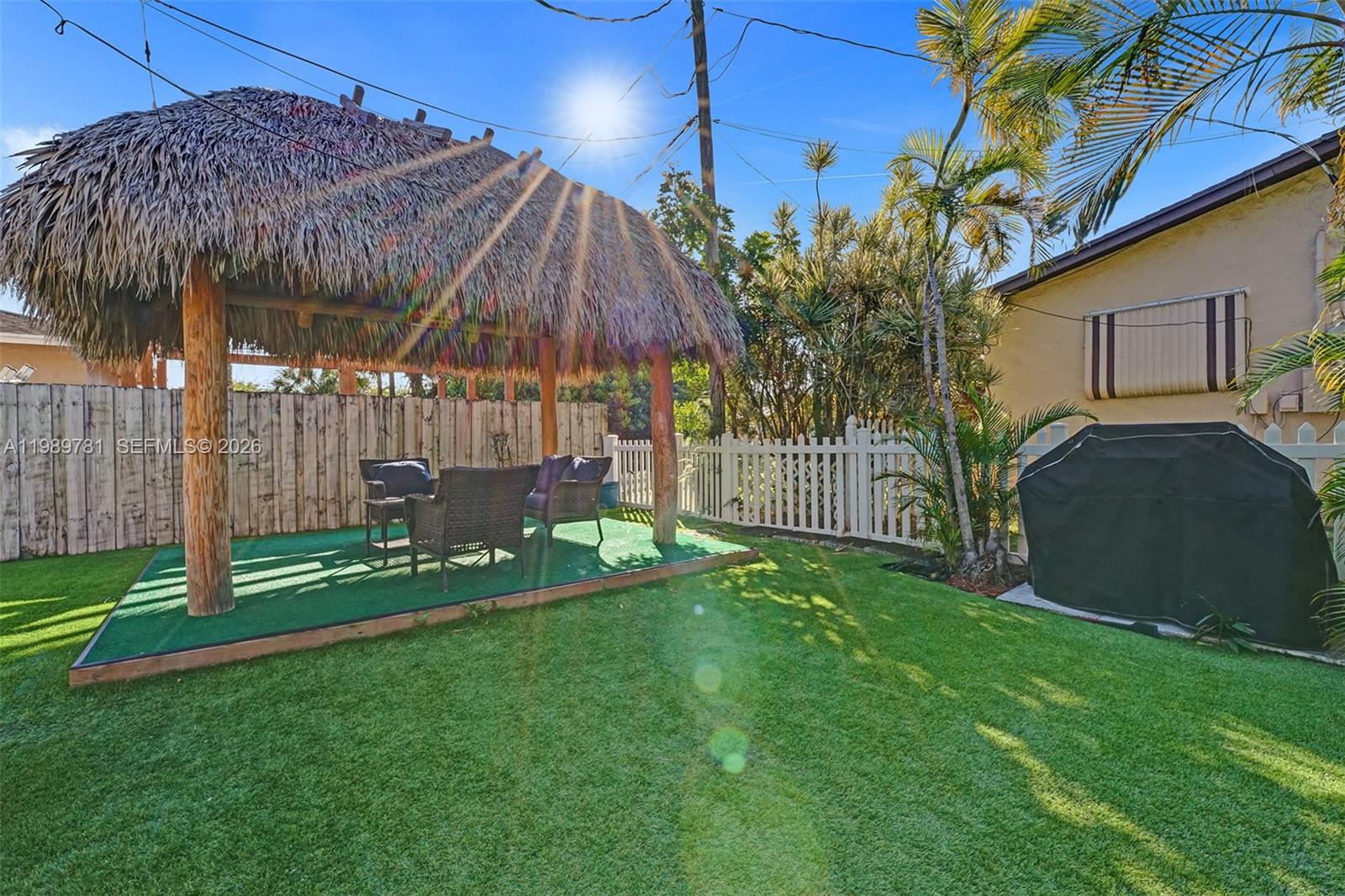 529 NW 8th St, Dania Beach FL 33004