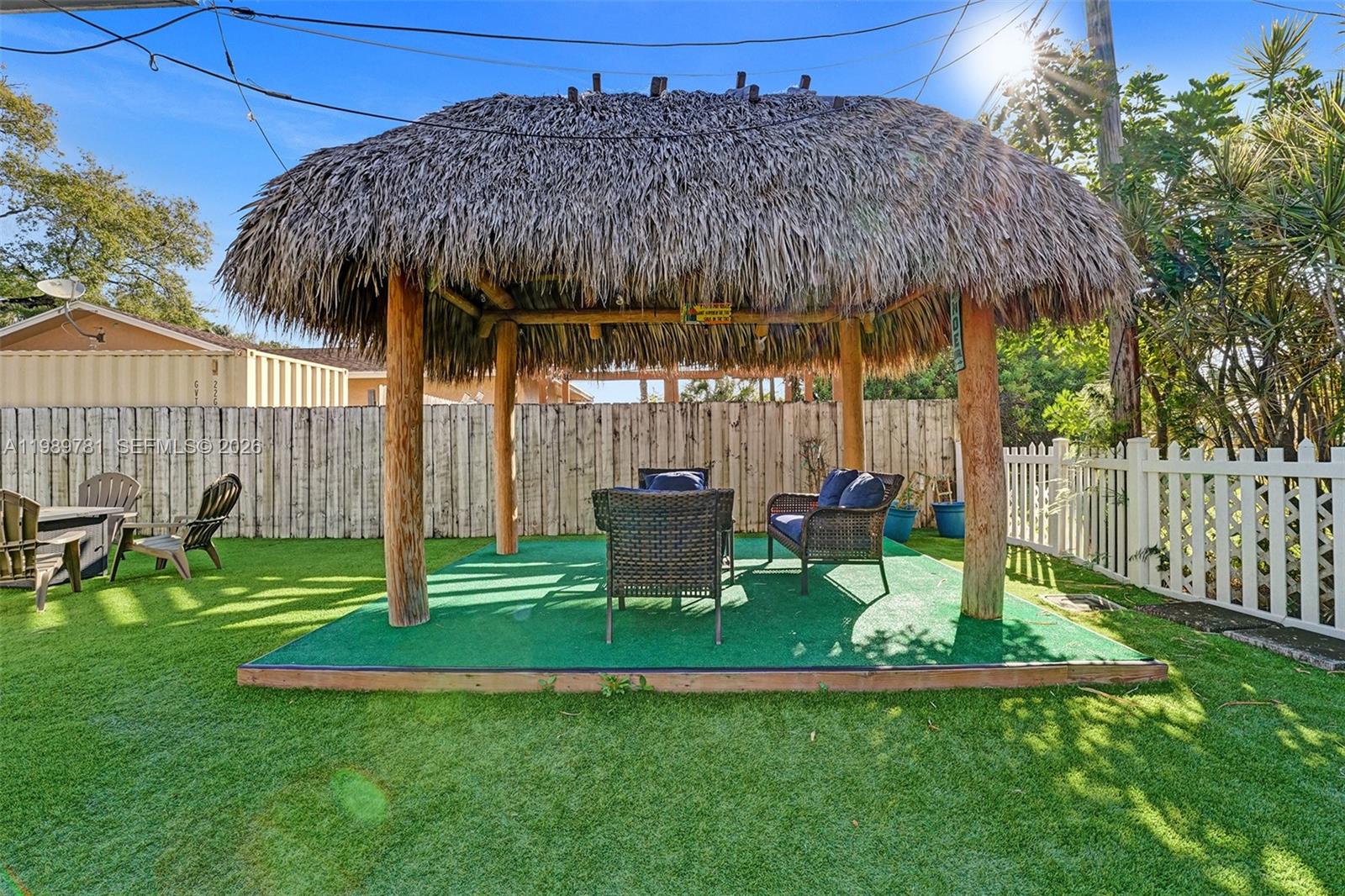 529 NW 8th St, Dania Beach FL 33004