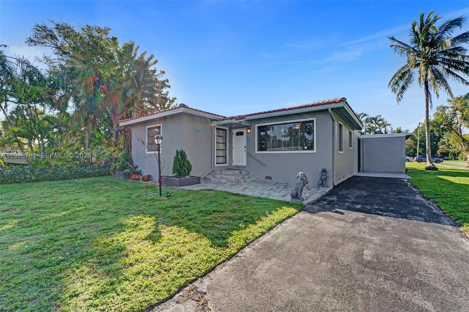 529 NW 8th St, Dania Beach FL 33004