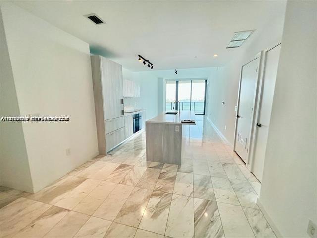 480 NE 31st St #902, Miami FL 33137