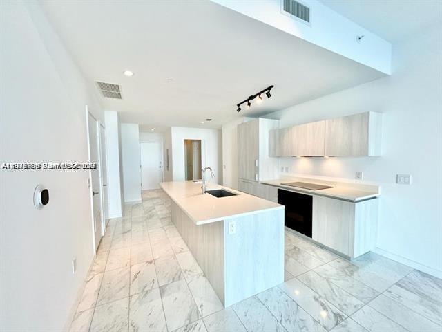 480 NE 31st St #902, Miami FL 33137